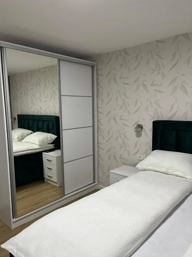 Apartman Kosuta Lux Garden