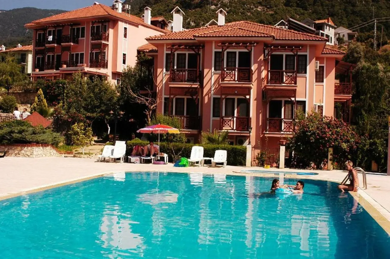 Club Pink Palace Hotel