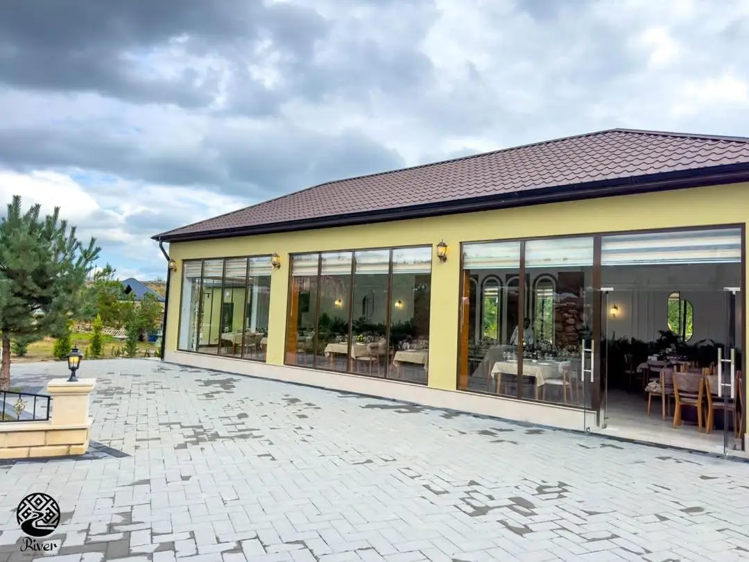 River Hotel Restaurant