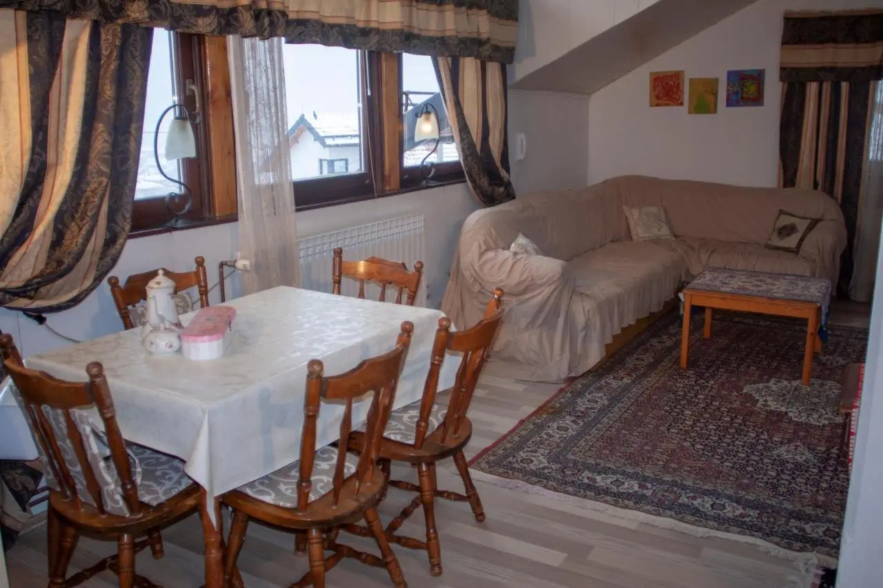 Guest House Fena