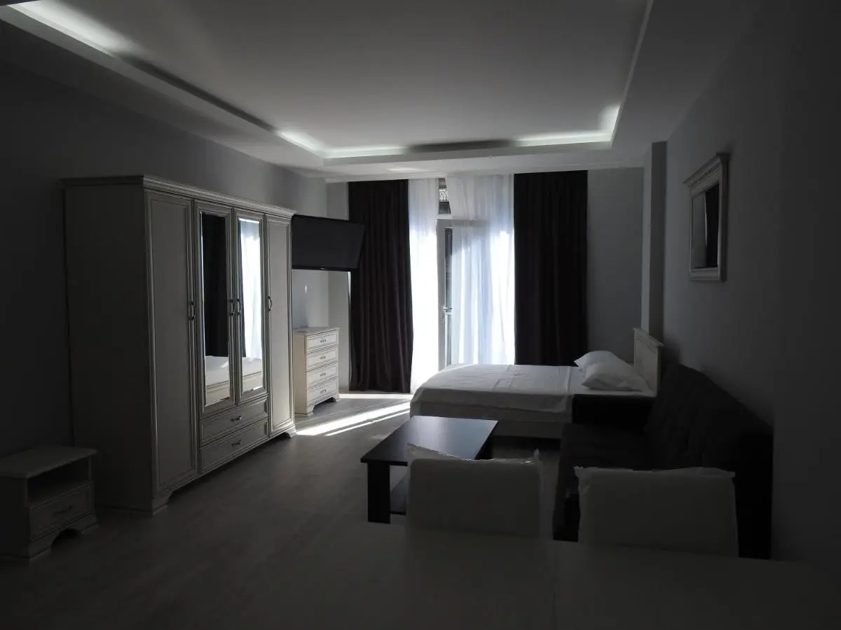 Iko's Family Apartments