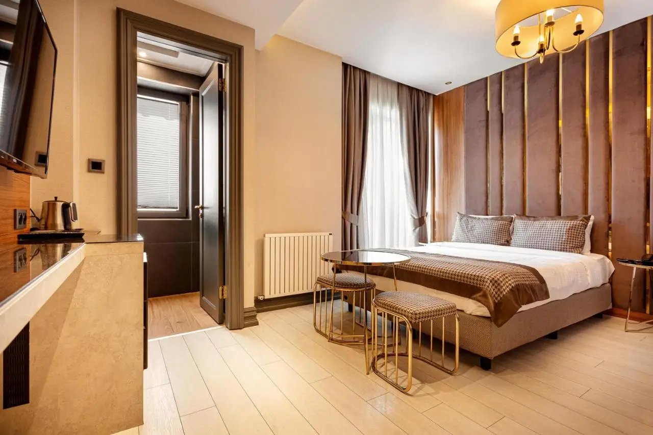 Santra Hotel
