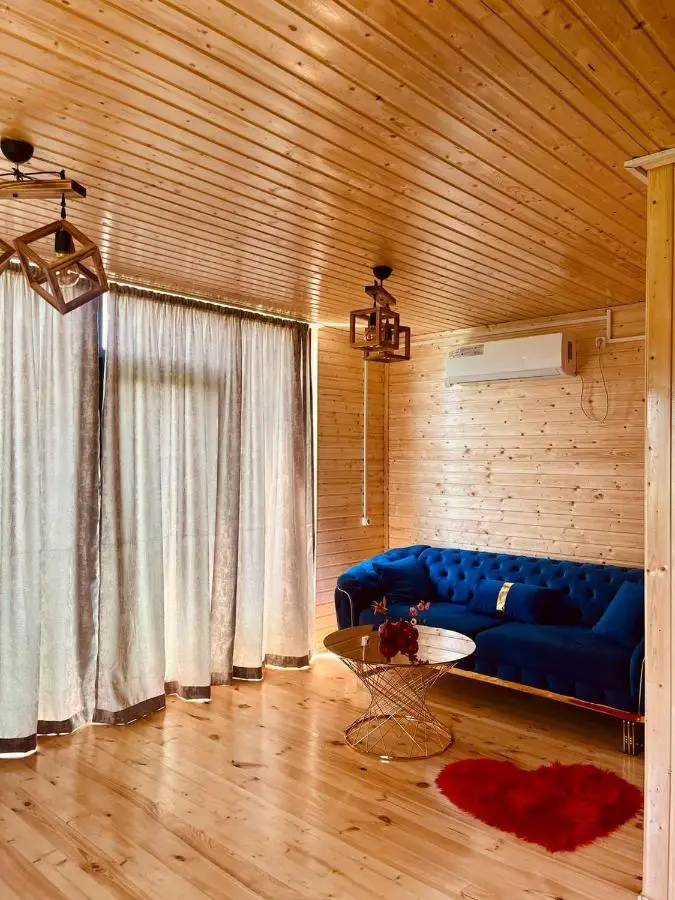 Paradise Inn