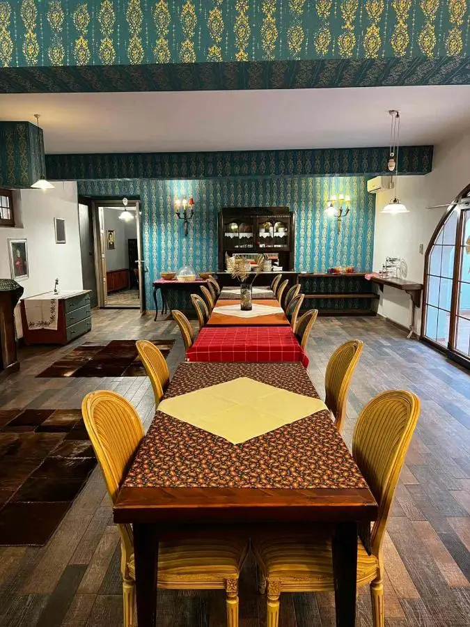 MICHELE Hotel