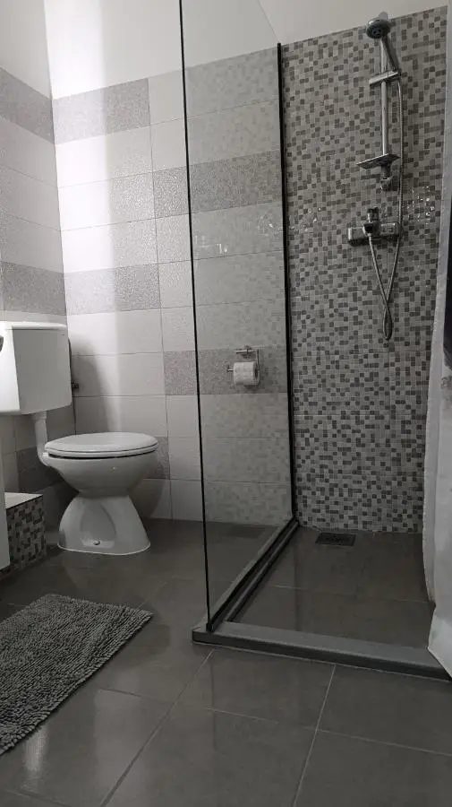 Apartment Mana