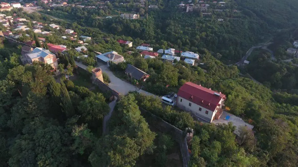 Sighnaghi Hotel Fence Door&Сигнахи Отель Ворота Крепости&სიღნაღი სასტუმრო გალავნის კარი