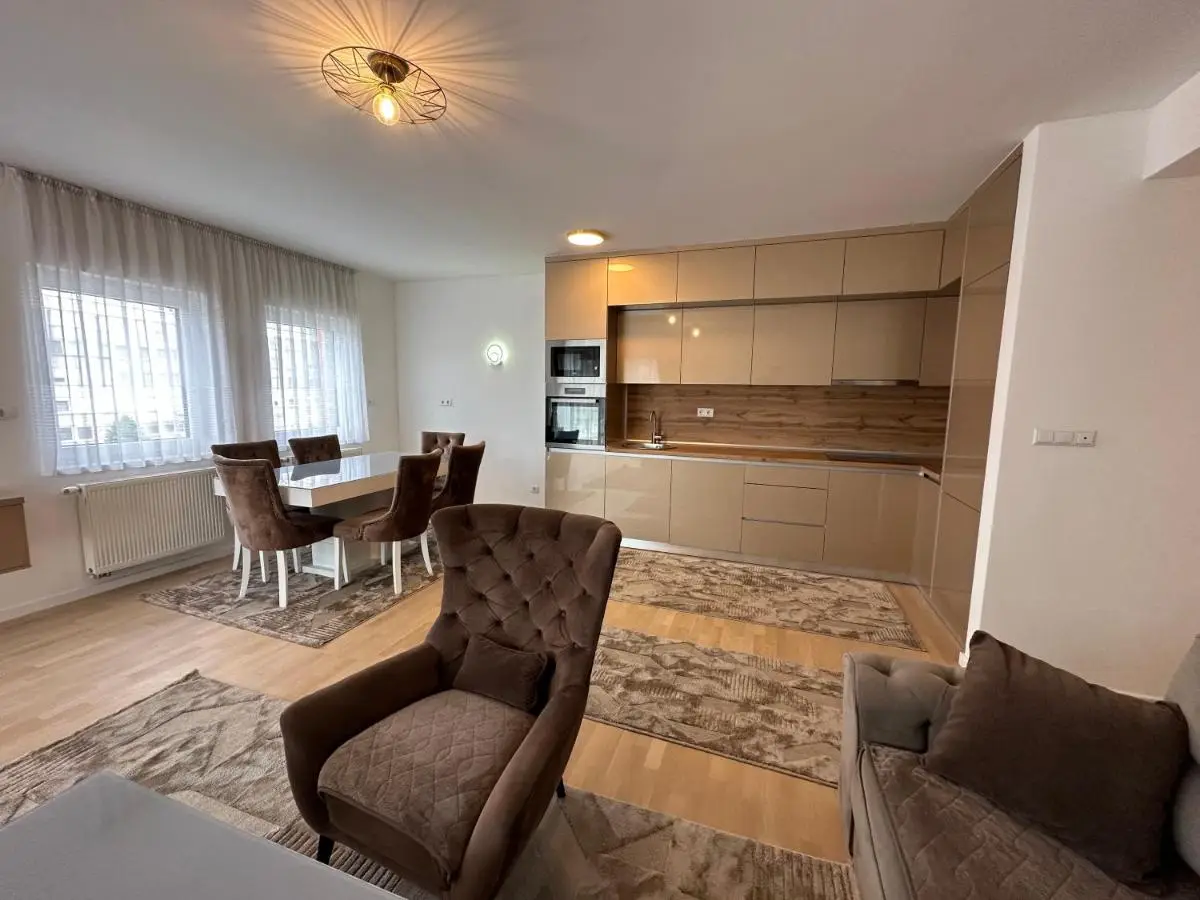 Apartment by expert Ado