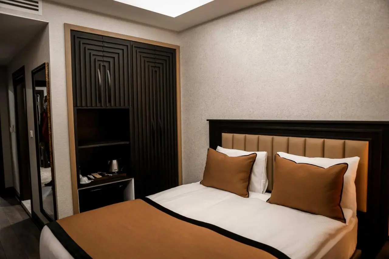Dimen Hotel