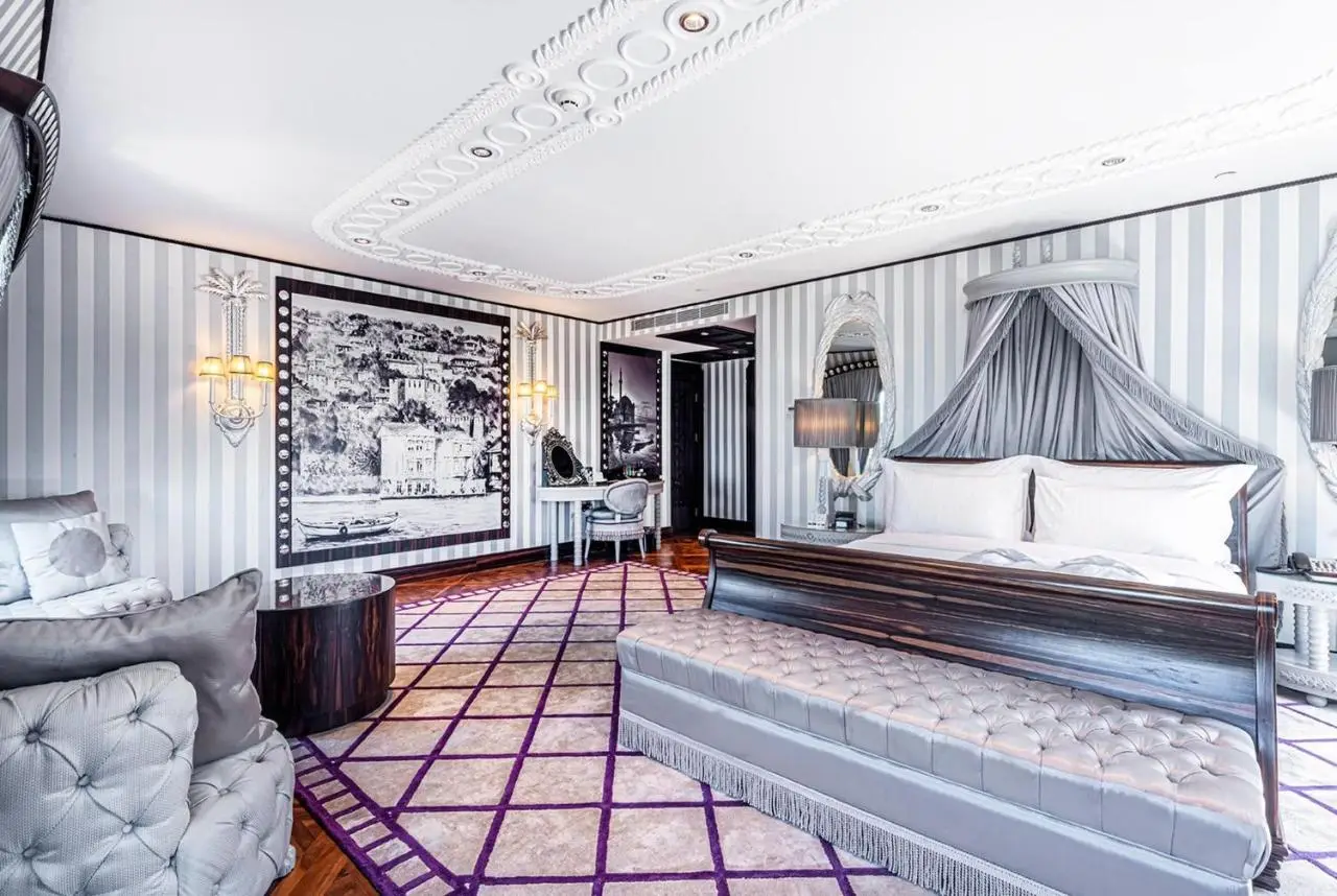 Wyndham Grand Istanbul Kalamış Marina Hotel