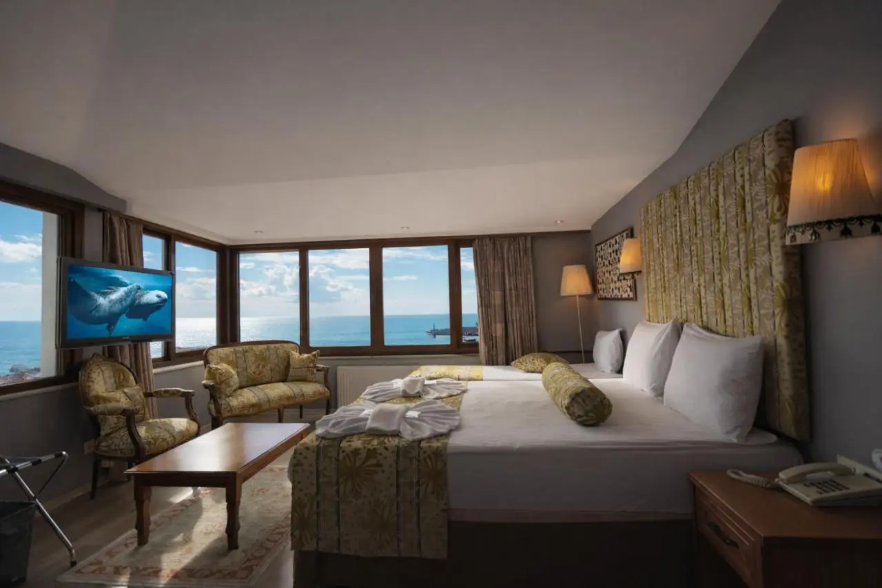 Tashkonak Studio Suites