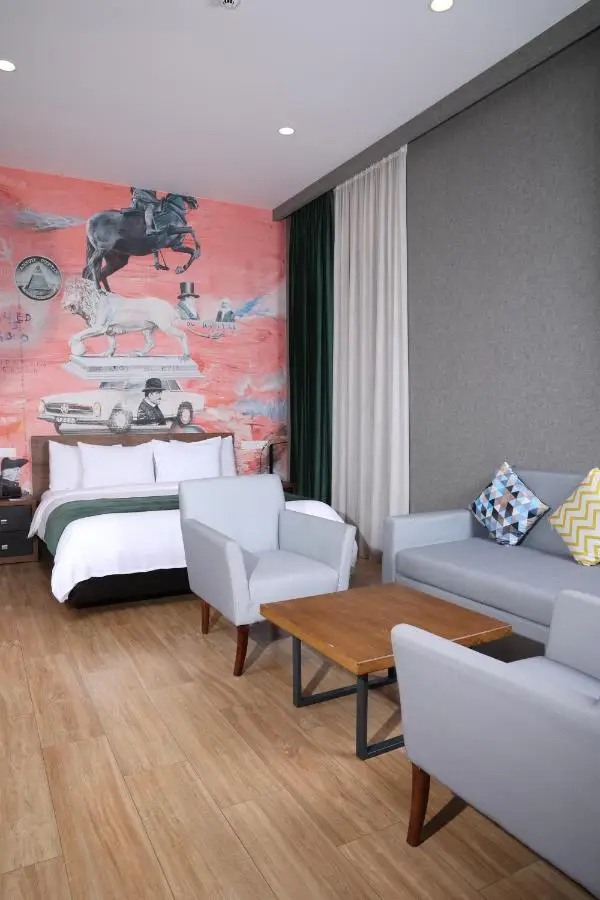 Theory Hotel