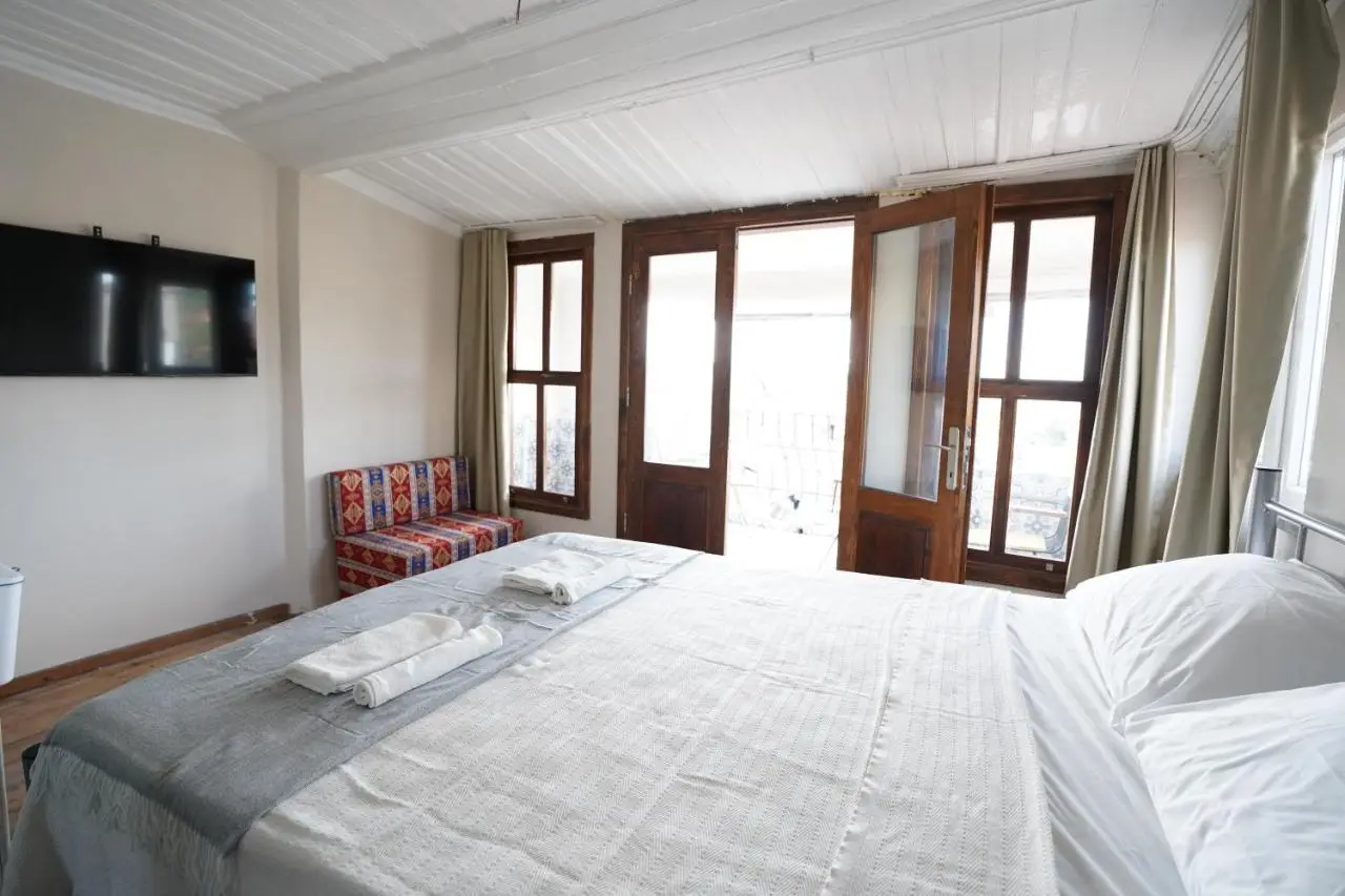i1 Historic House Hotel with Gorgeous View