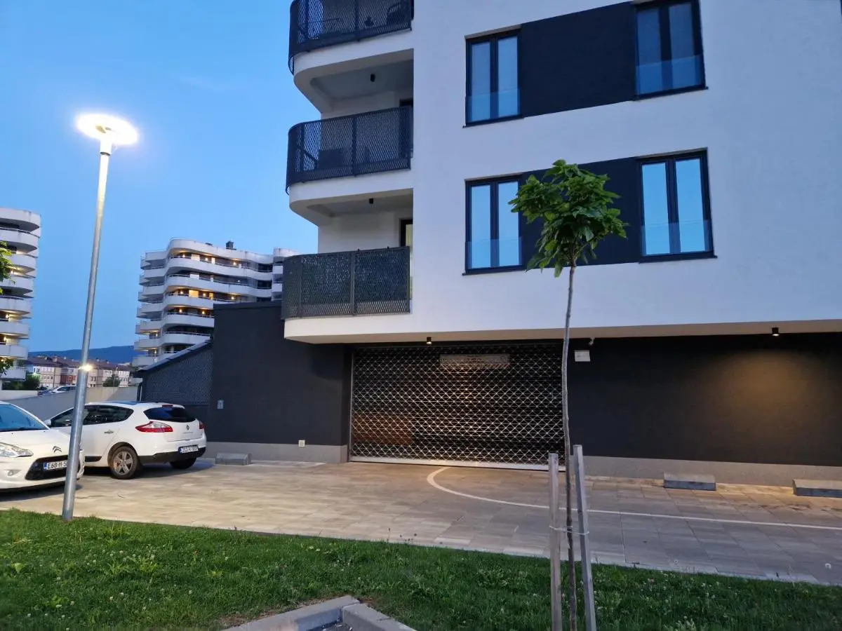 RiverWave Apartmant & Private Garage