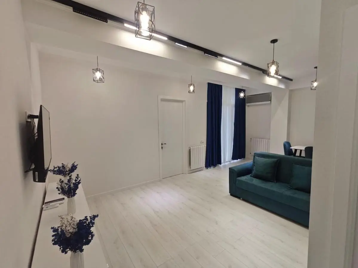 Cozy Flat by Rioni River, 50m from City Center