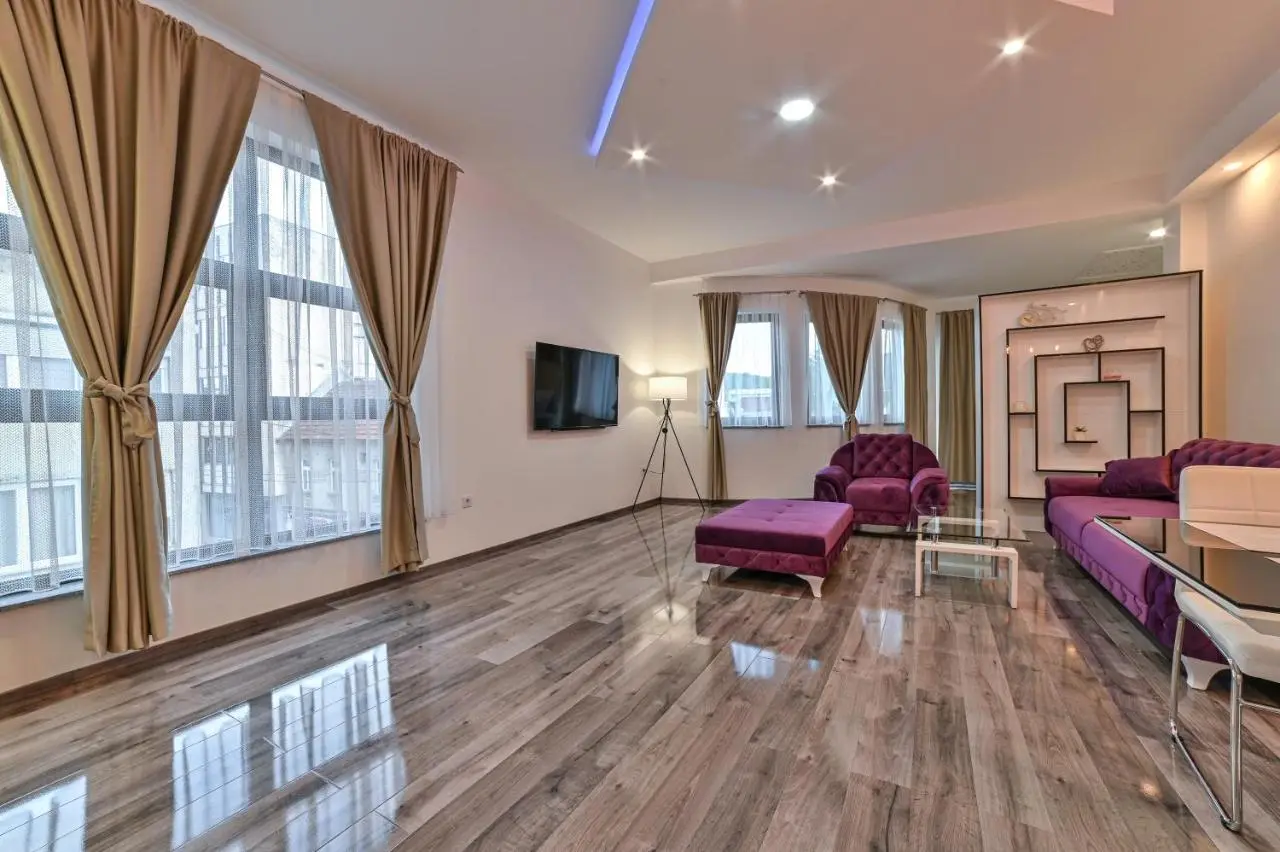 Royal Residence Deluxe Apartments