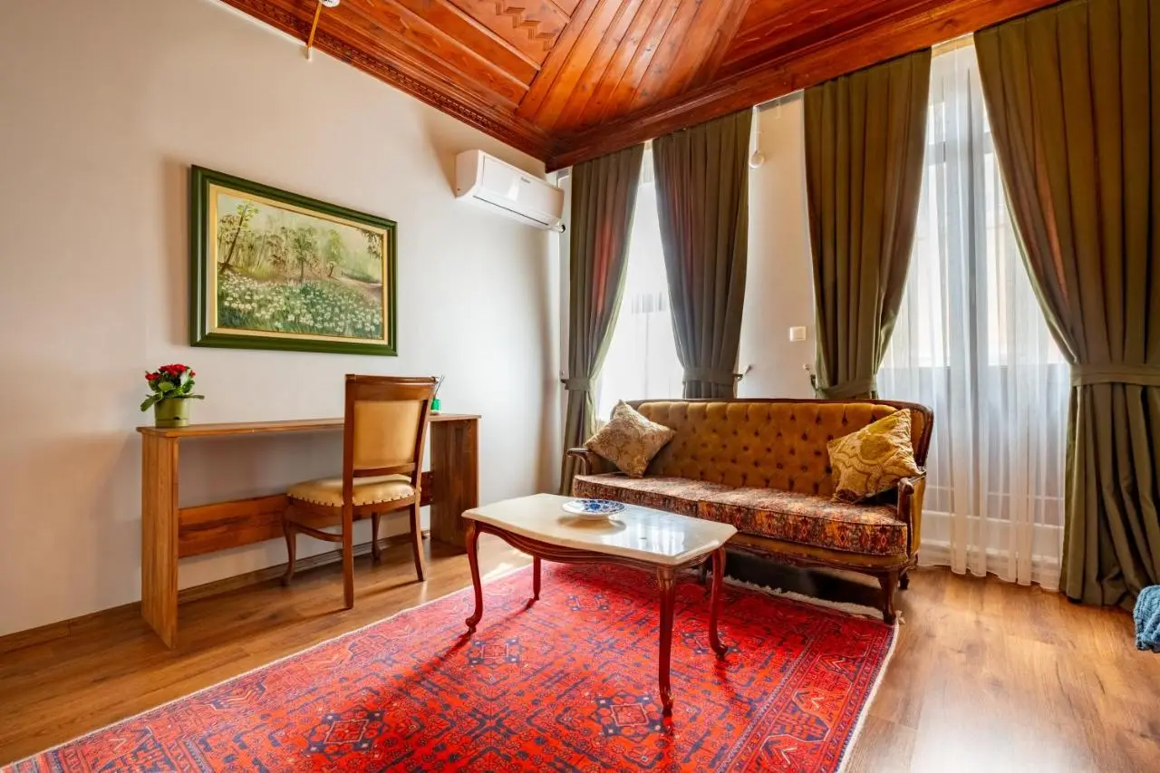Nevalist Hotel