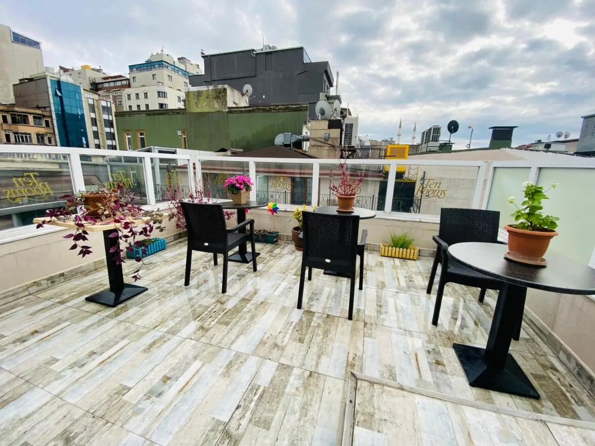 Ten Rooms Istanbul Hotel