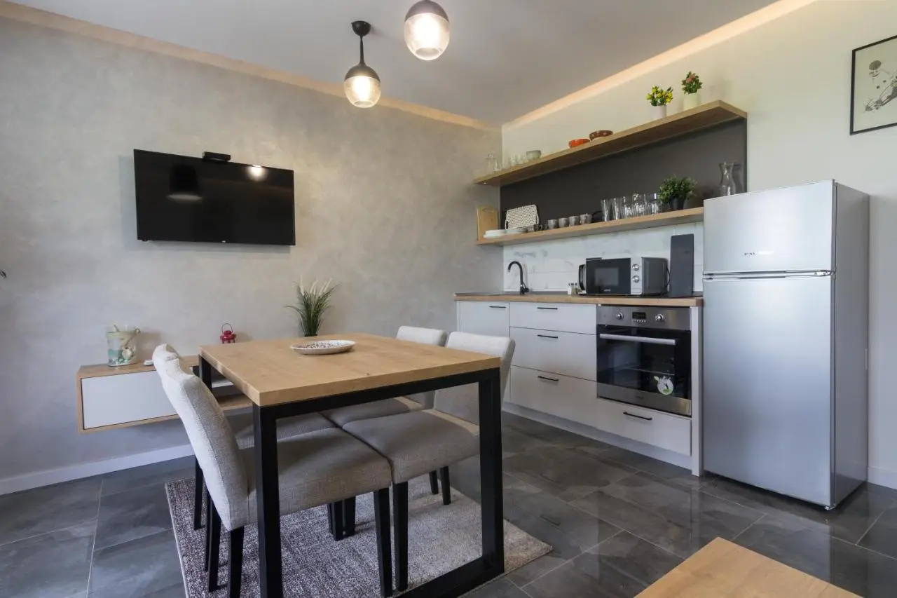 Deluxe Feliciano Apartments