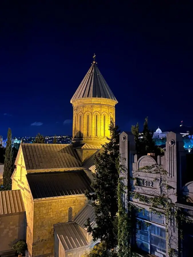 sweet home in old tbilisi
