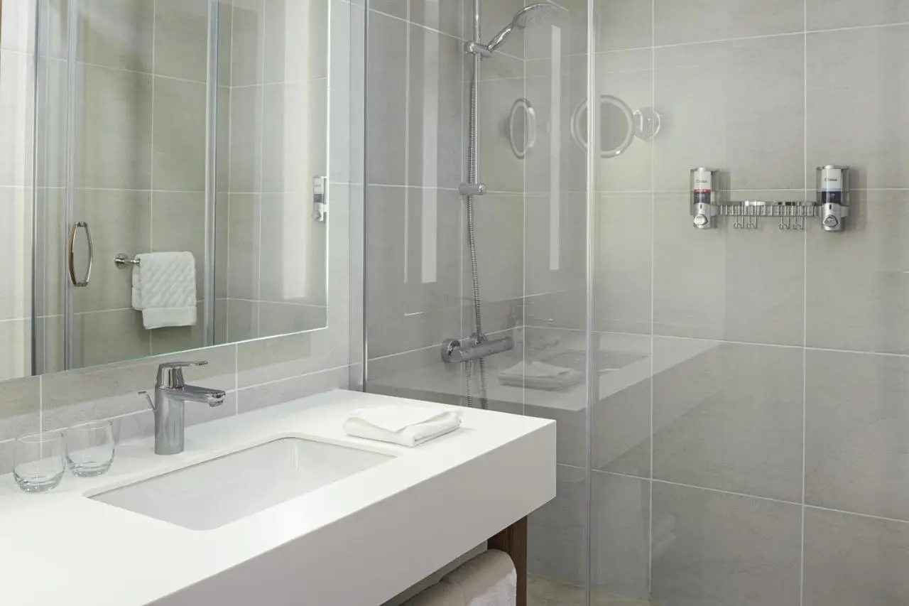 Bof Hotels Business