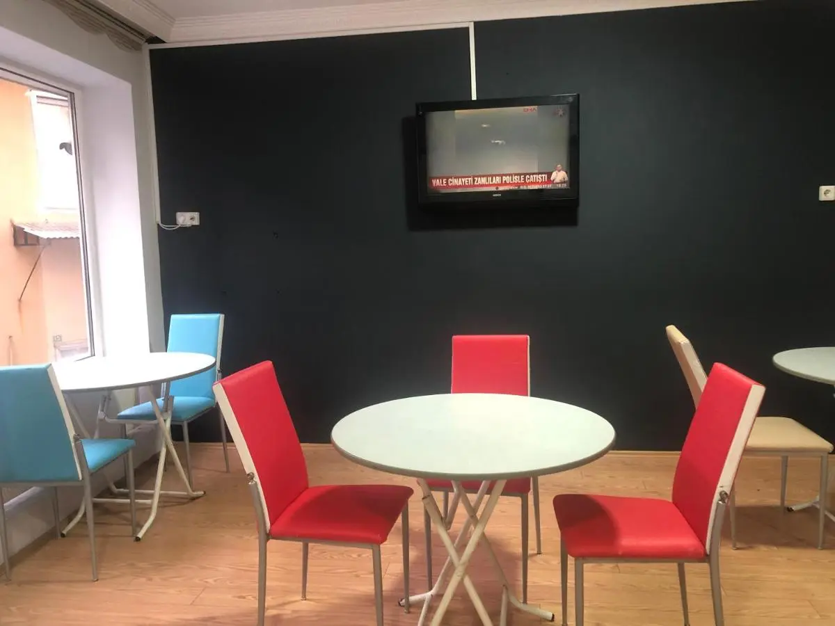 Petek Hotel