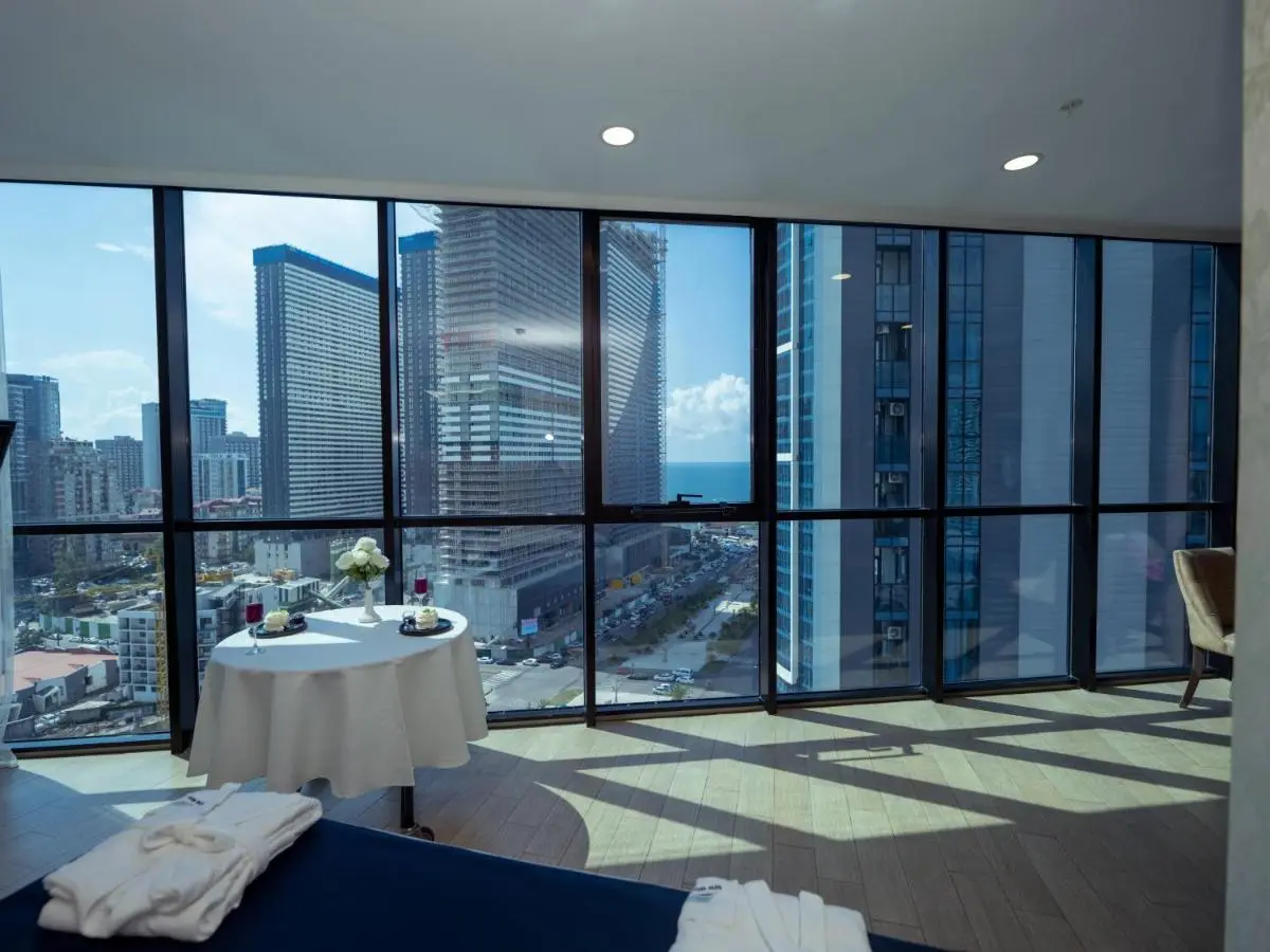 New Wave Hotel