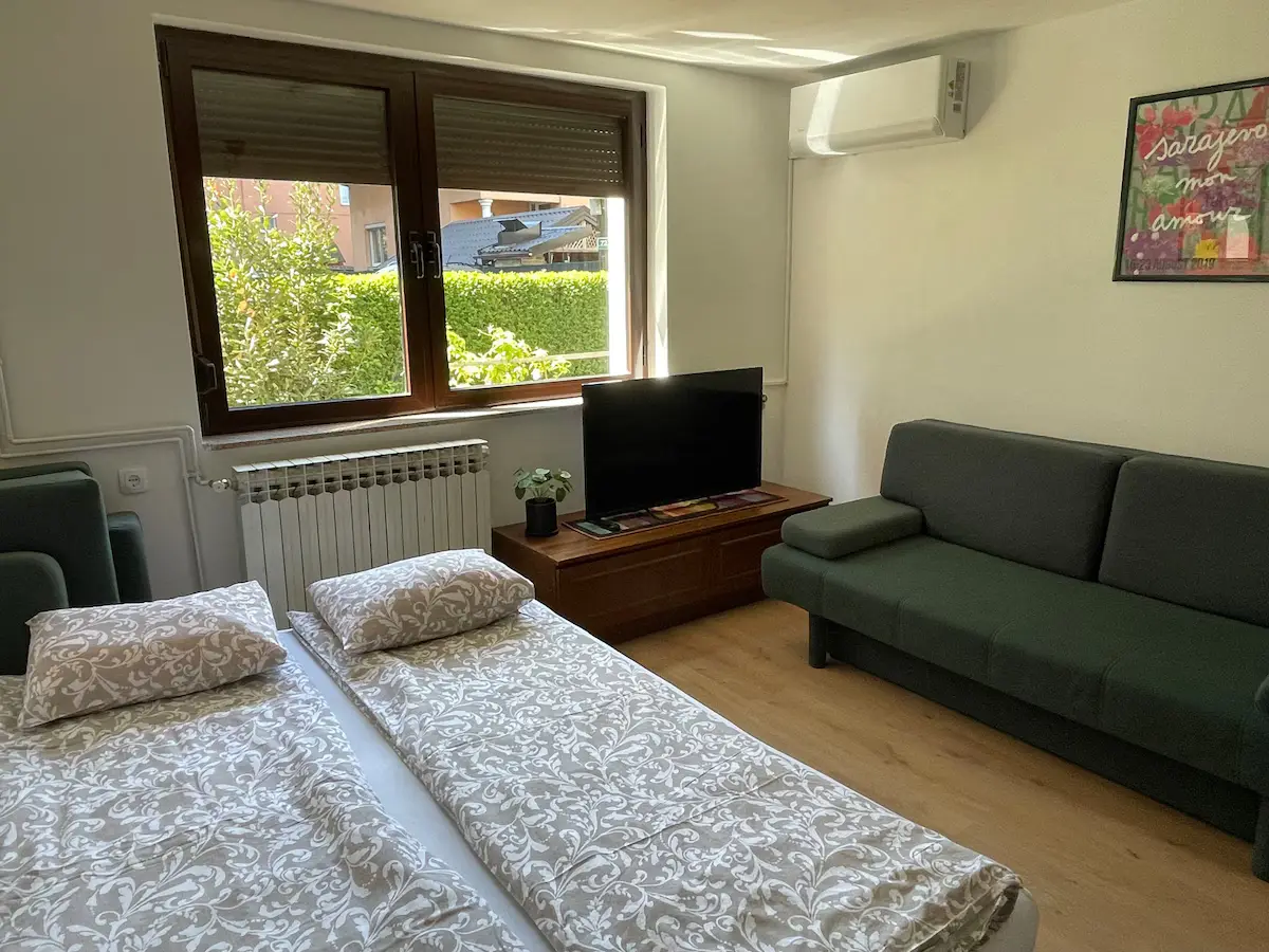 Olympic Silver Apt/ Free parking/ Garden/ Grill