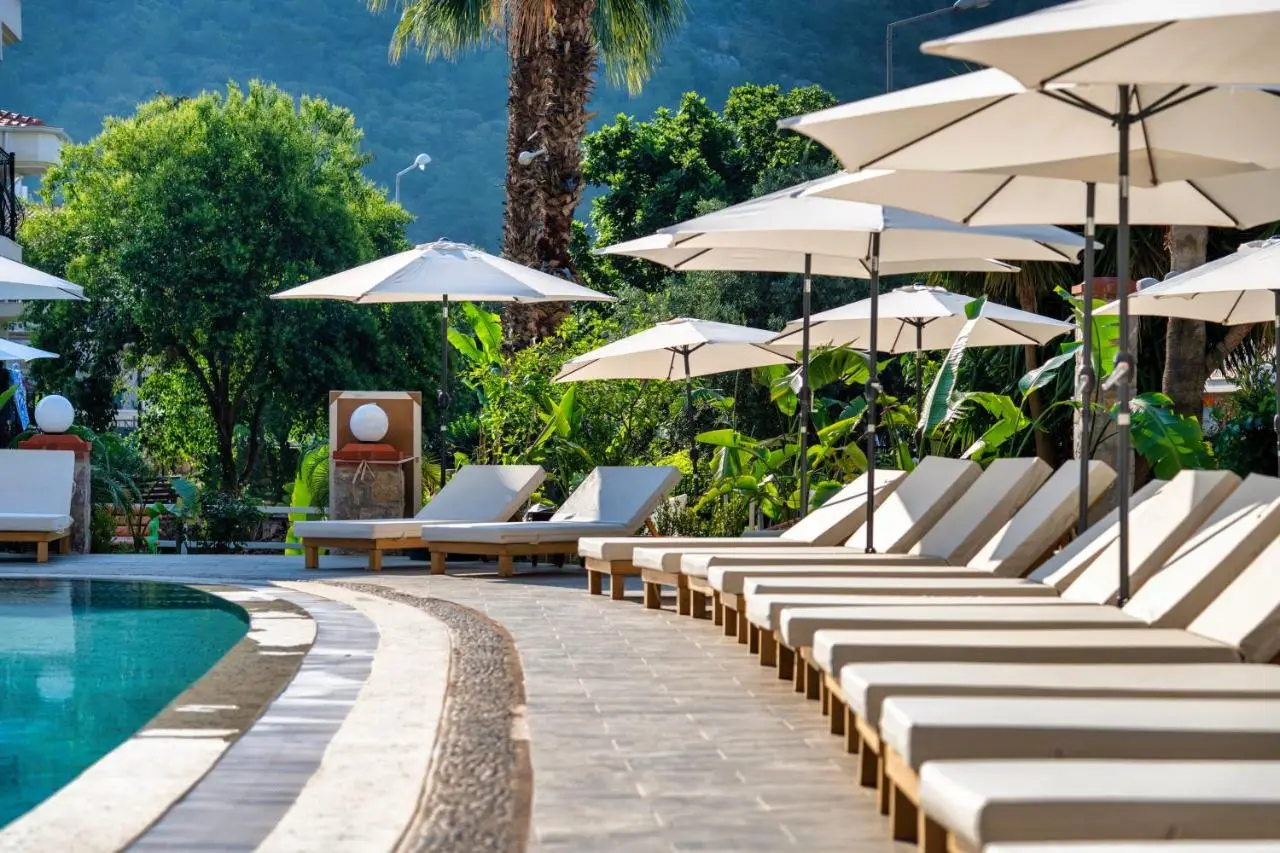 Ata Lagoon Beach Hotel