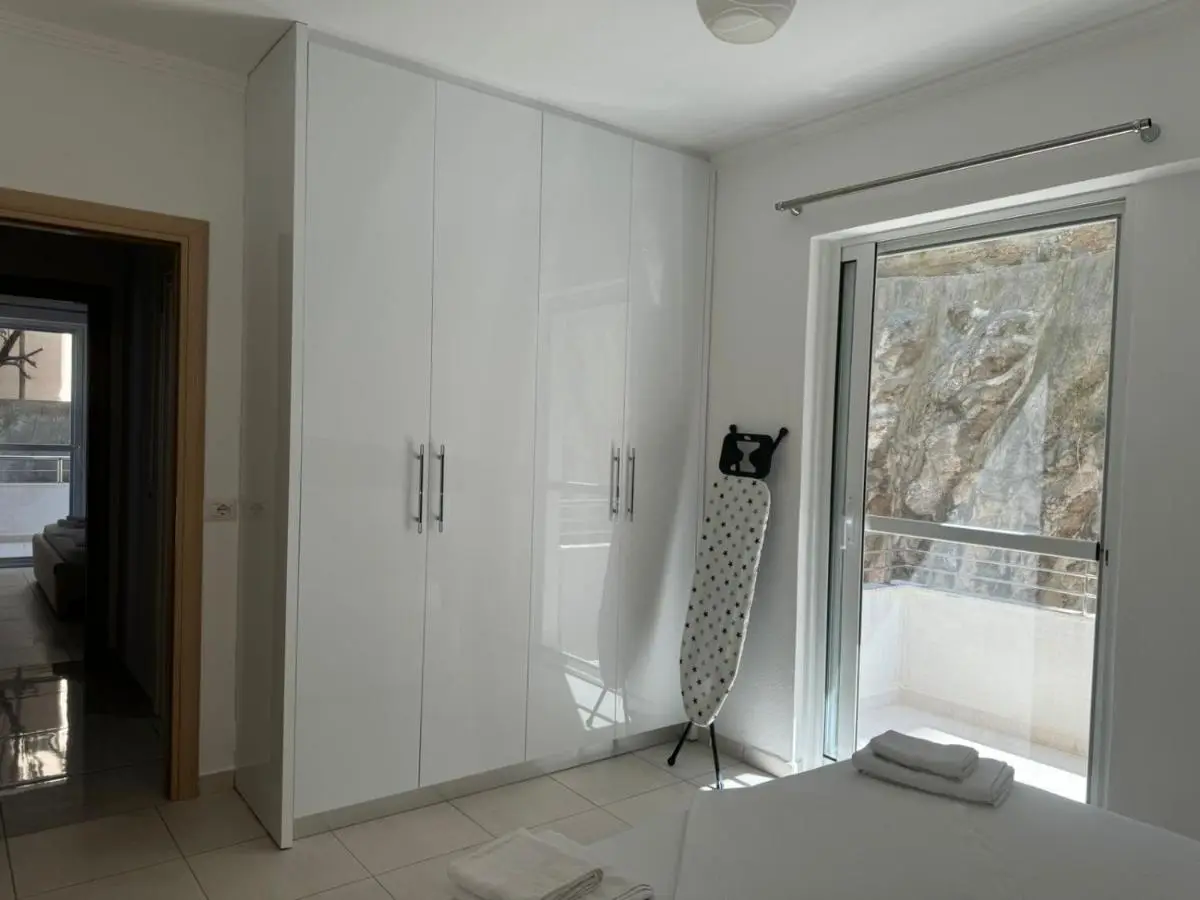 Xhulio Apartments