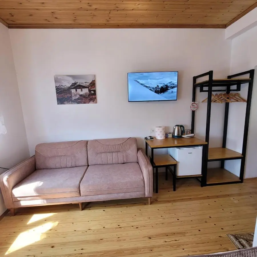 Jona Guest house