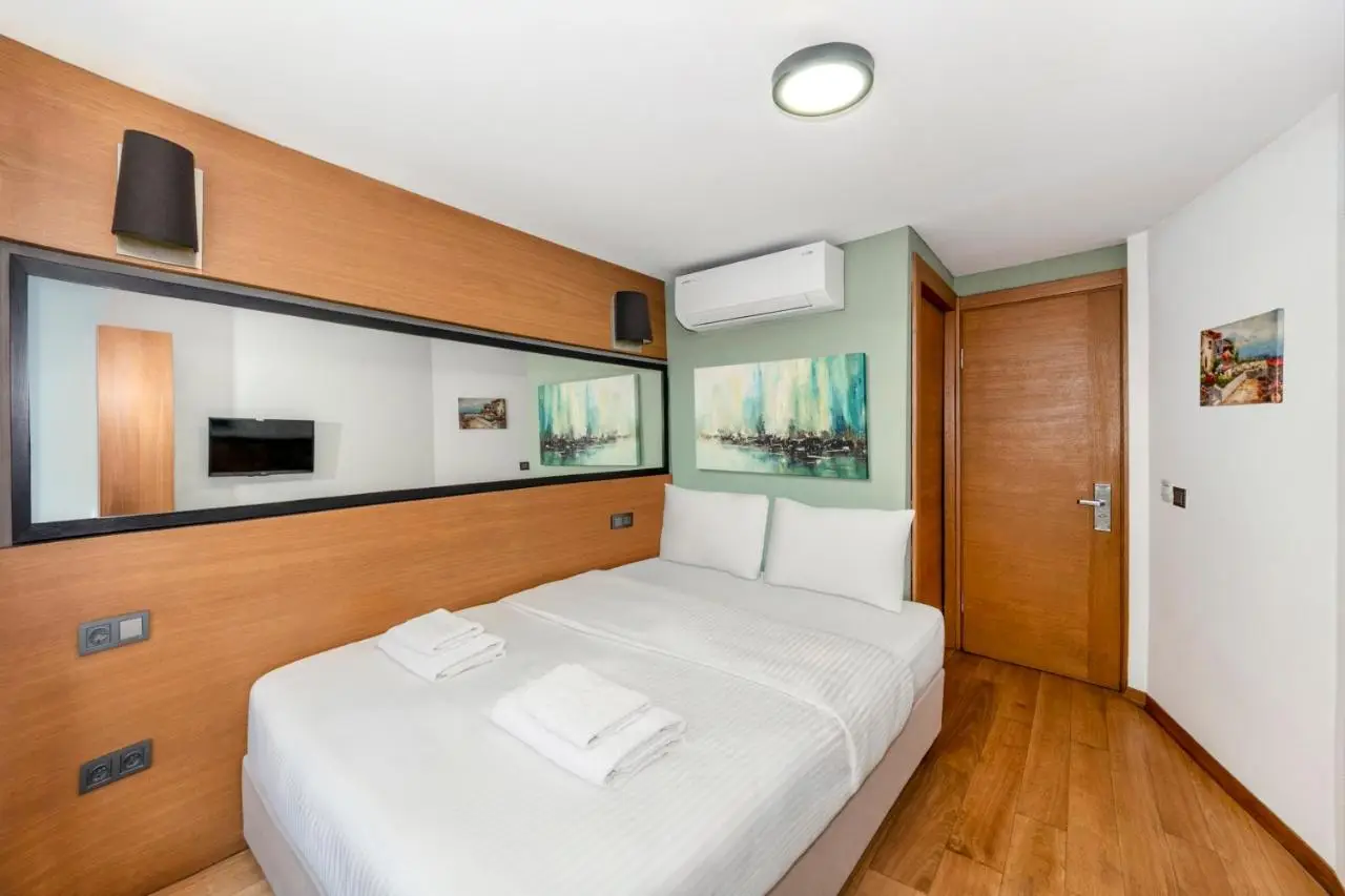 The Xenia Hotel