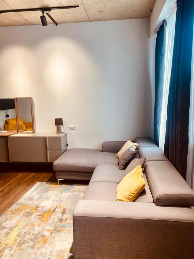 APARTMENT SIXTEEN