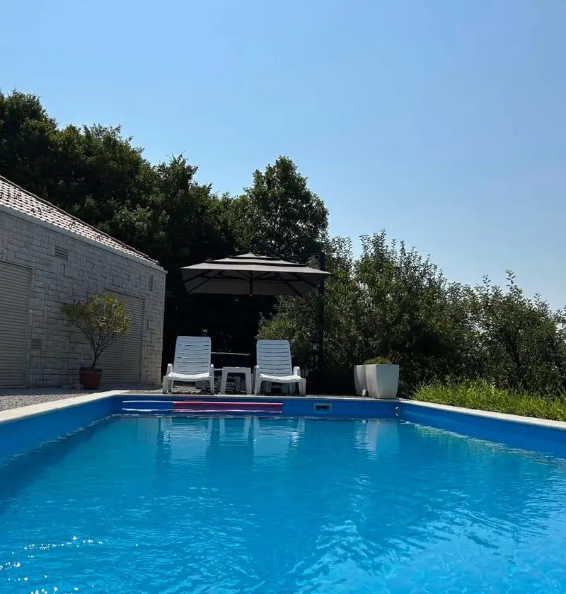 Woodrock Villa