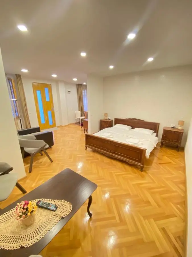 K&N Guesthouse