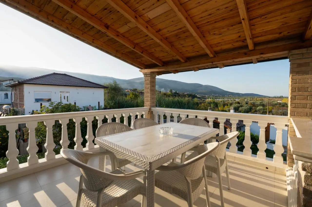 Villa Lejzo - Swimming Pool
