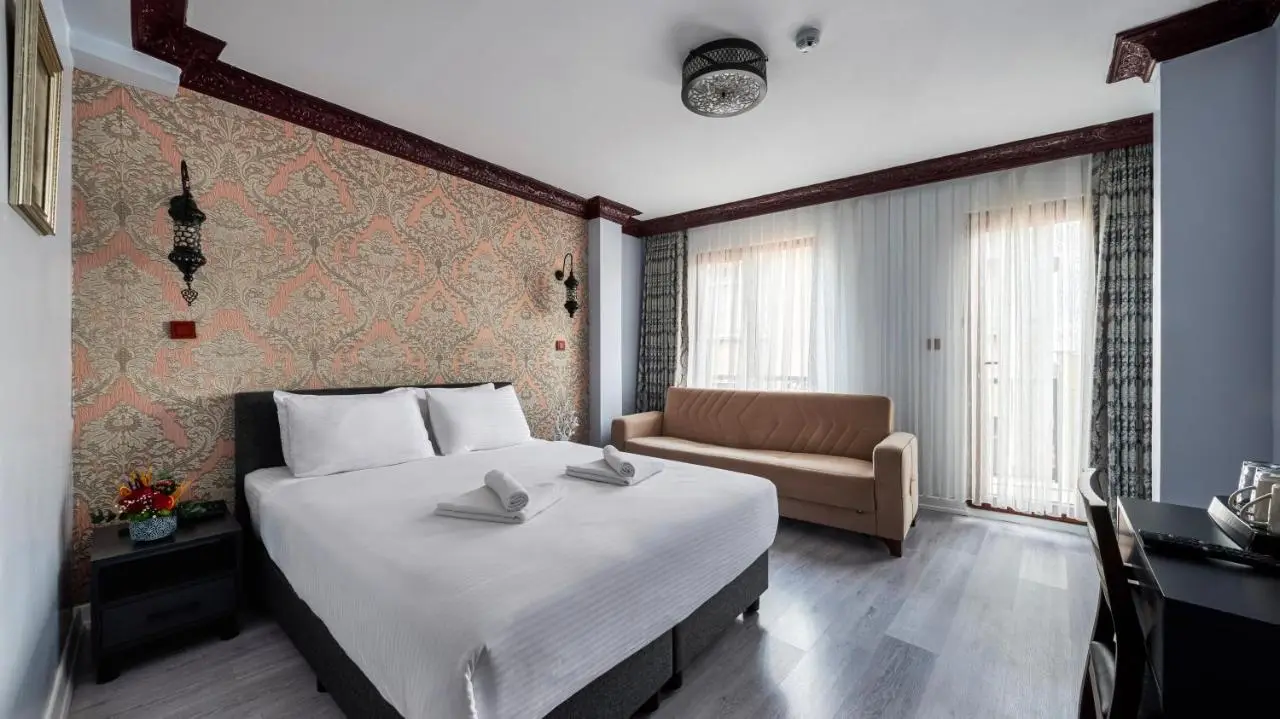 Mytra Hotel