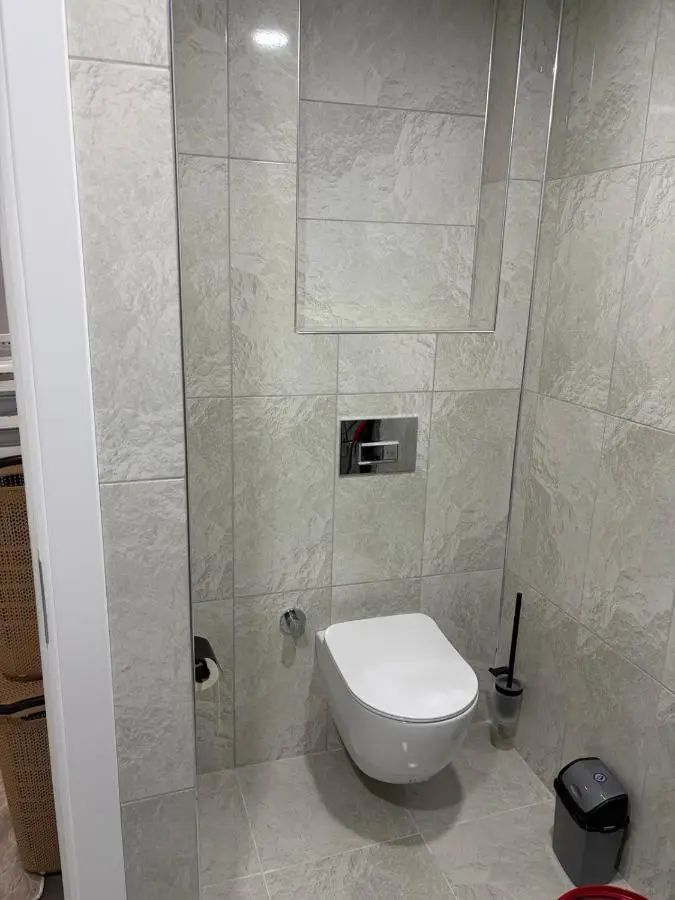 AdaSuites Spacious Family Apartment with Balcony 120 m2