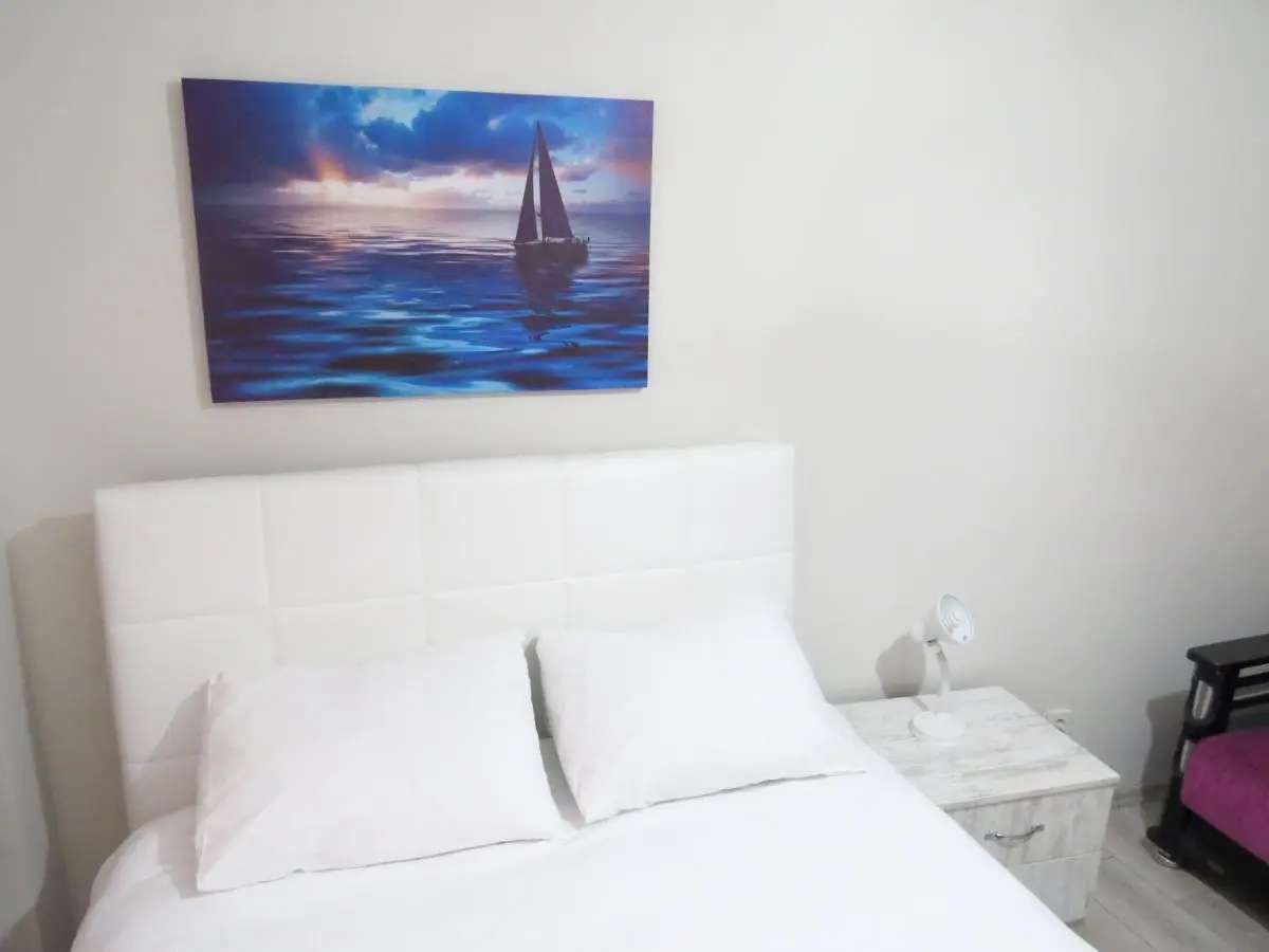 Istanberry - Paradise Two-Bedroom Apartments with Elevator