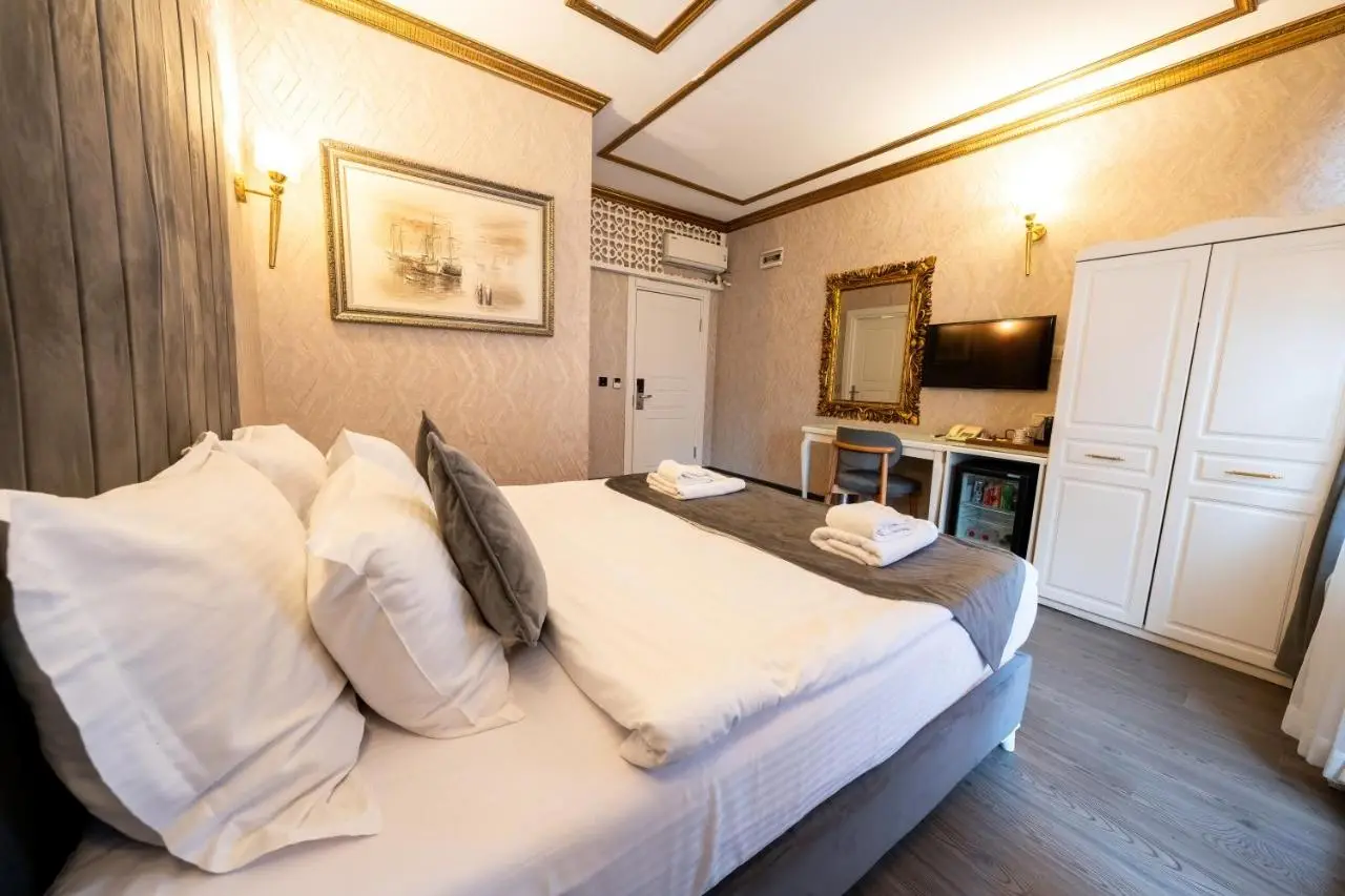 Diamond Royal Hotel