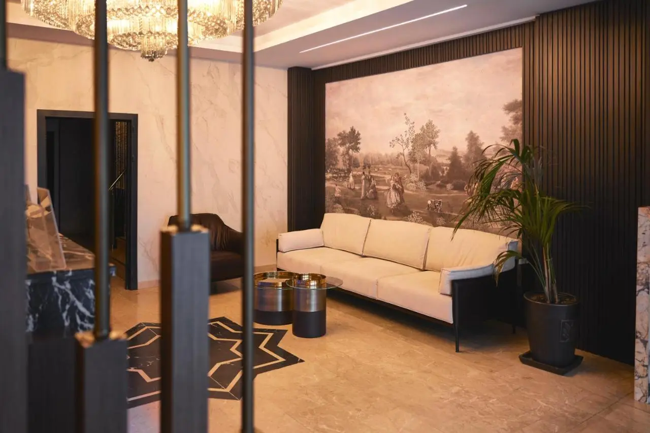 Mari Suites Hotel