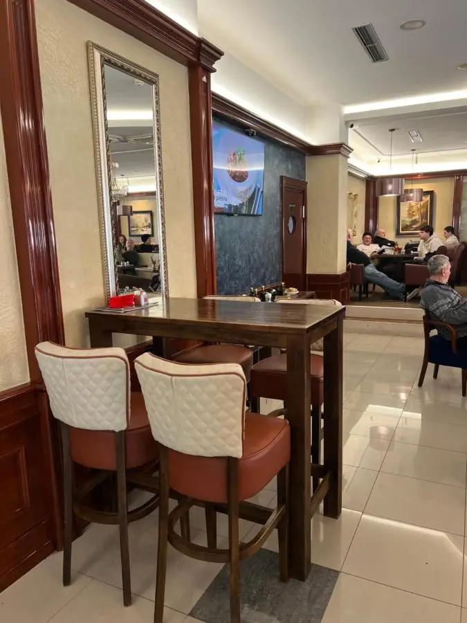 Hotel Bristol