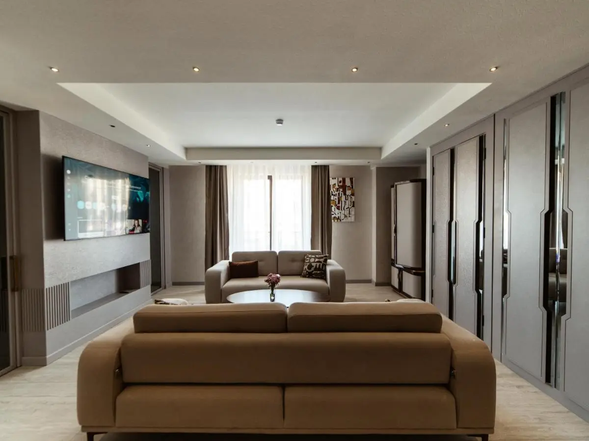 Meridian Luxury Boutique Hotel