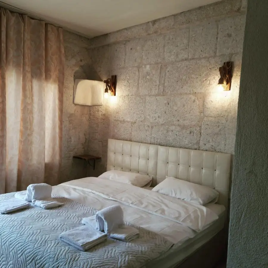 Asma Altı Cave