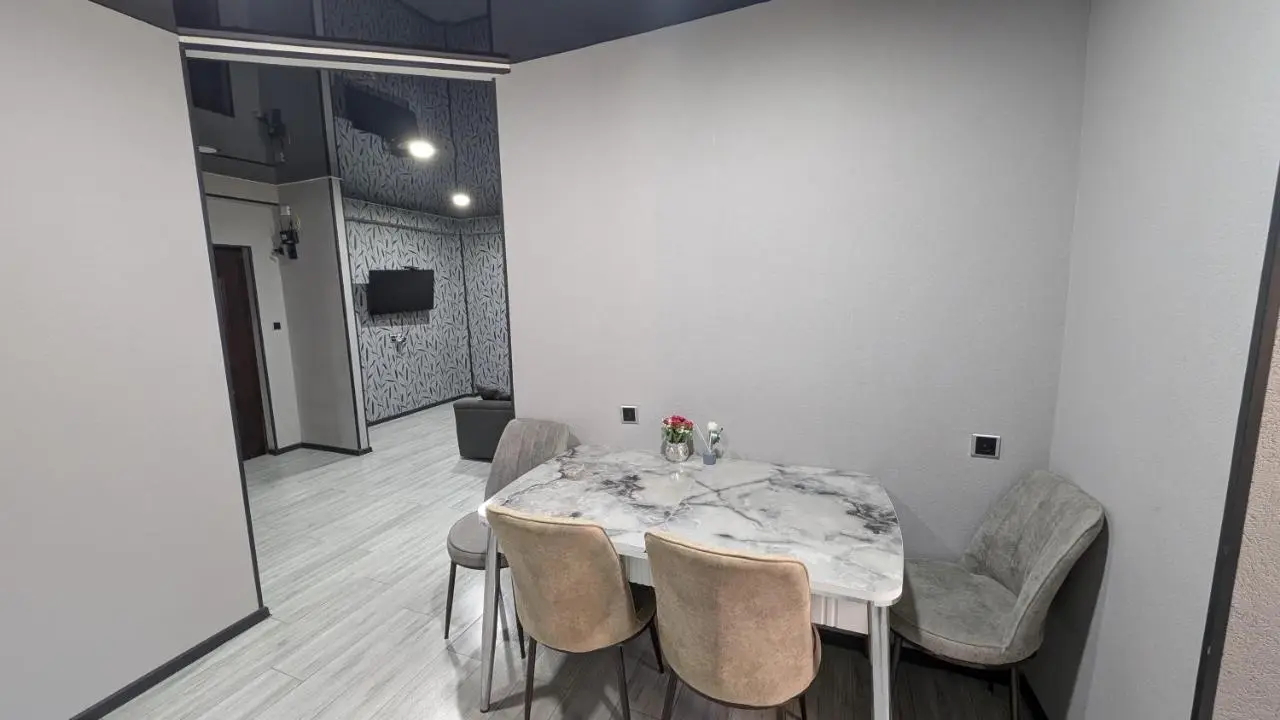 Gari's apartment next to Borjomi Central Park