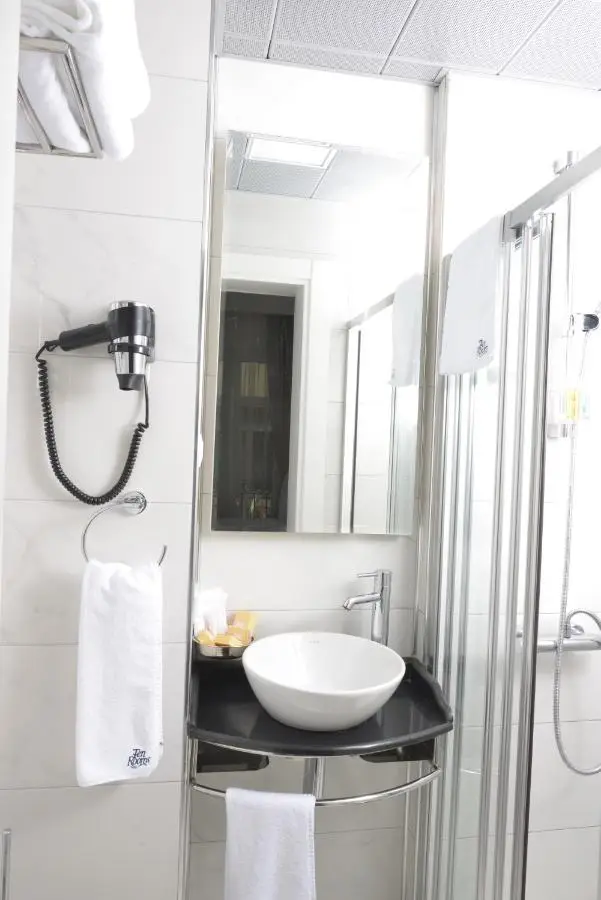 Ten Rooms Istanbul Hotel