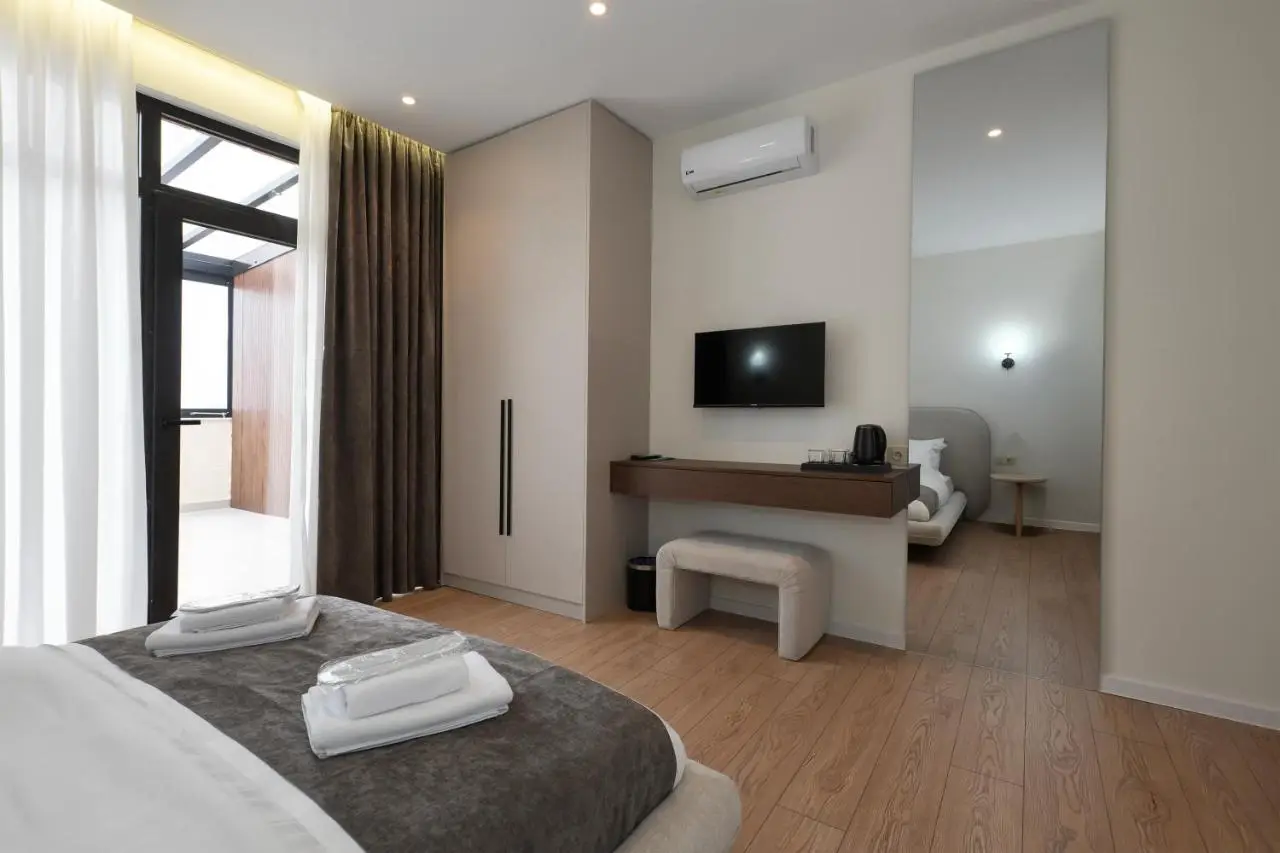 Terrace 17 by Doors