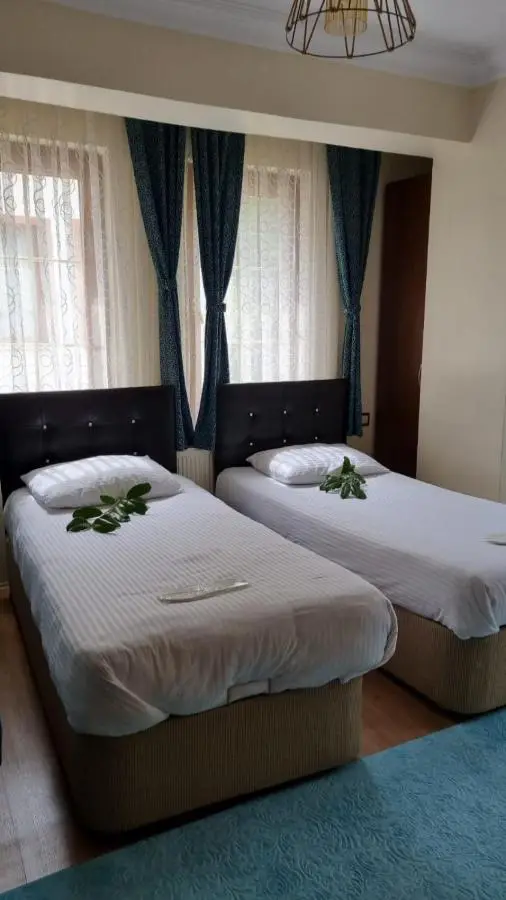 ABANT DORT MEVSİM KONAĞI HOSTEL