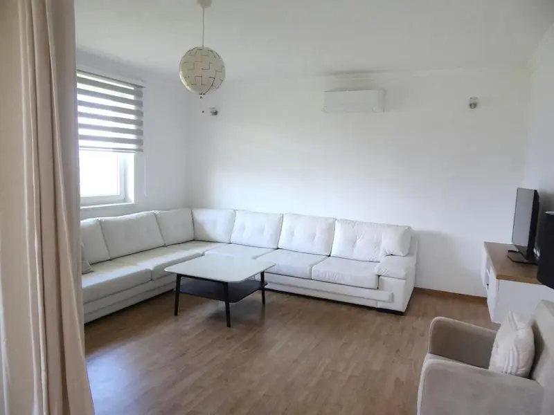 Small Hill Apartments