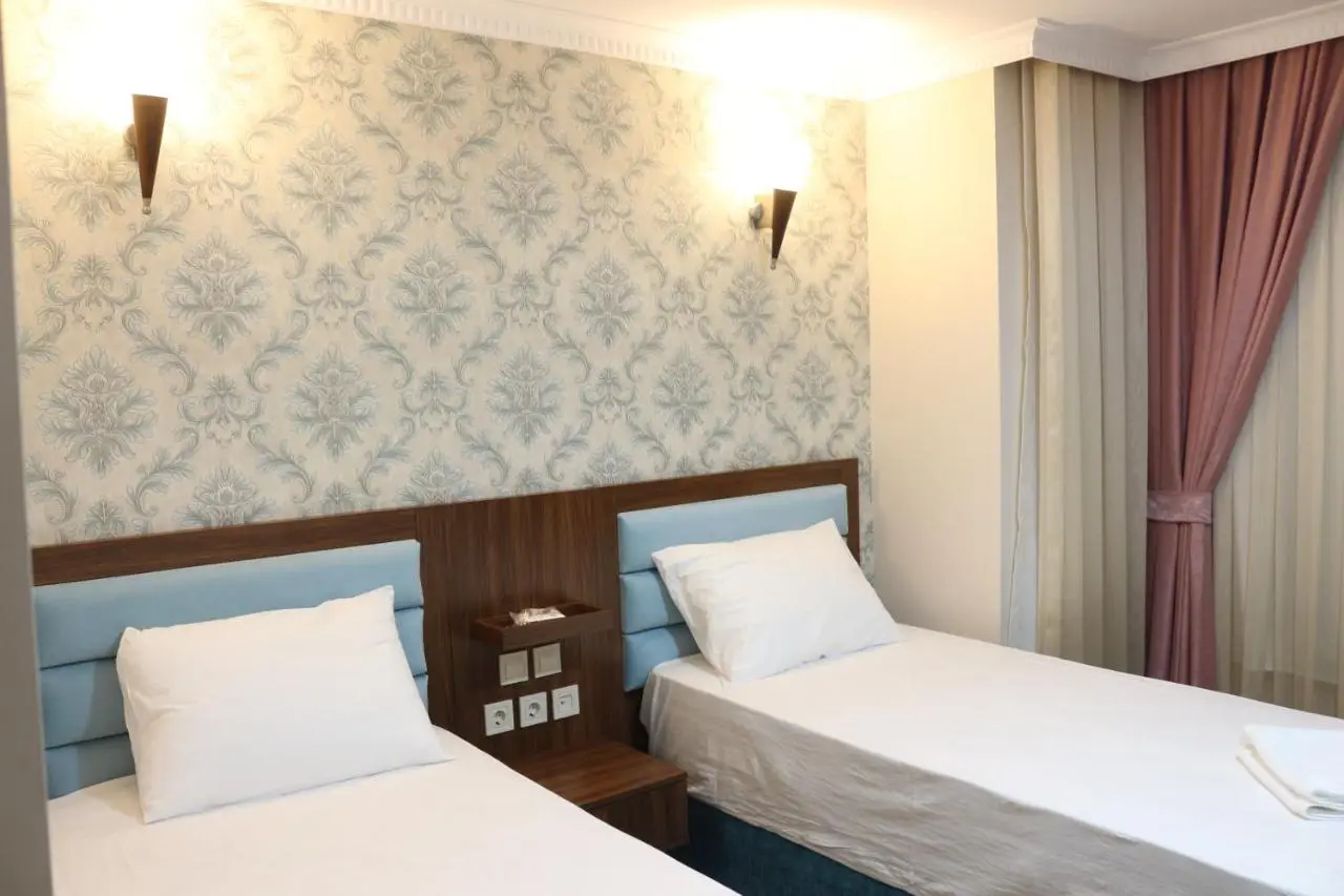 HOTEL ÜMİT YENİKAPI