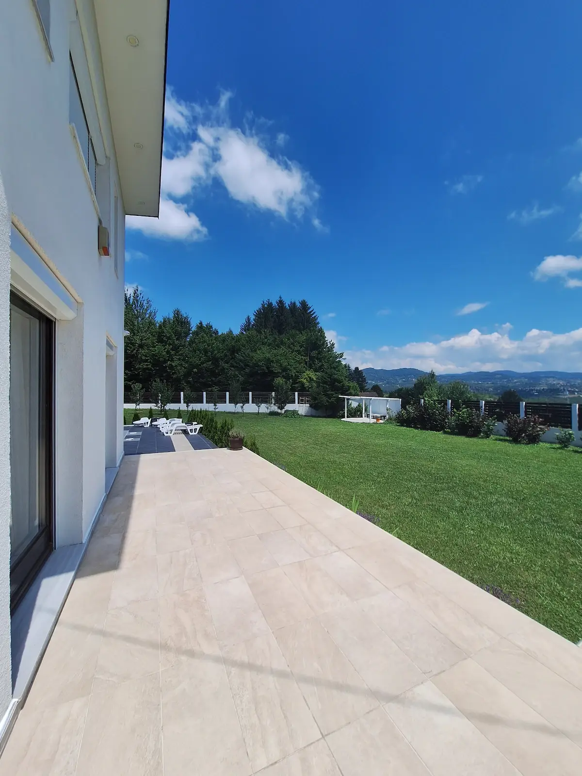 Villa Arkado - 3-bedroom villa with outdoor pool